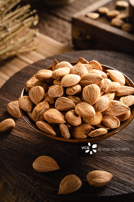 美味的食材坚果杏仁图片素材