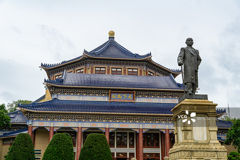著名旅游景点：广州中山纪念堂及孙中山塑像图片素材