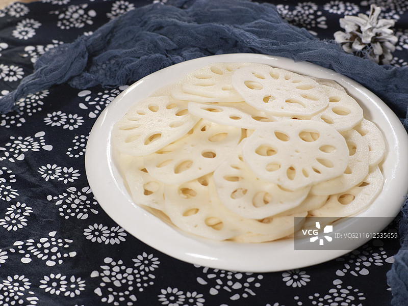 一盘藕片藕本草纲目药膳图片素材