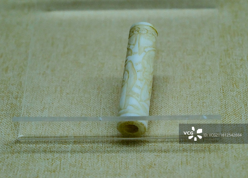 中国海南省三亚市三亚山海贝文化博物馆藏品 ，砗磲饰品，珍珠贝饰品，螺钿饰品，砗磲制品图片素材