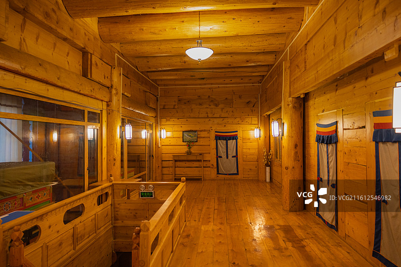 炉霍崩科是四川省甘孜藏族自治州炉霍县的一种传统藏式民居建筑，藏语中“崩科”意为“木头架起来的房子”图片素材