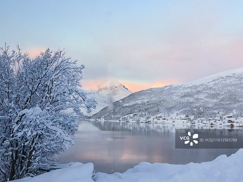 挪威索马洛伊岛 (Sommarøy)无时间小岛图片素材