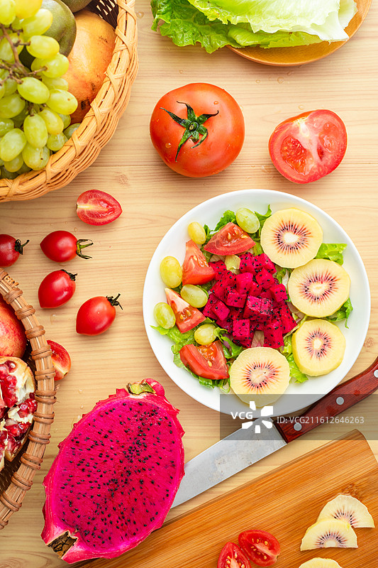 健康轻食果蔬沙拉图片素材