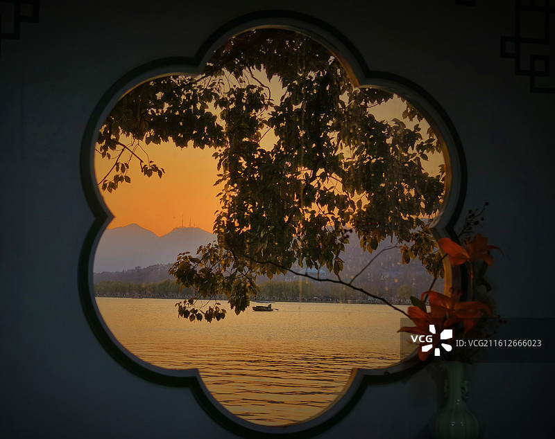 宋代美学版的西湖日落图片素材