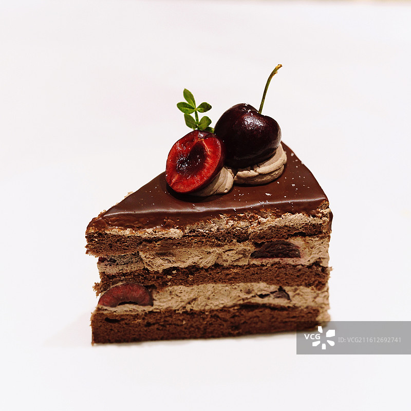 黑森林樱桃巧克力蛋糕图片素材