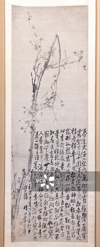 清 李方膺 梅花图轴 上海博物馆图片素材