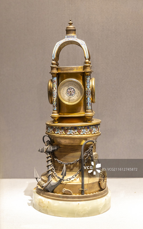 铜镀金灯塔式风雨表 18世纪 法国造 南京博物院图片素材