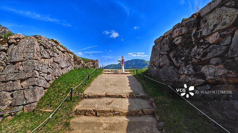 日本兵库县竹田遗迹是建于 1443 年左右的山城，别名虎卧城，因常现云海被称为 “天空之城”图片素材