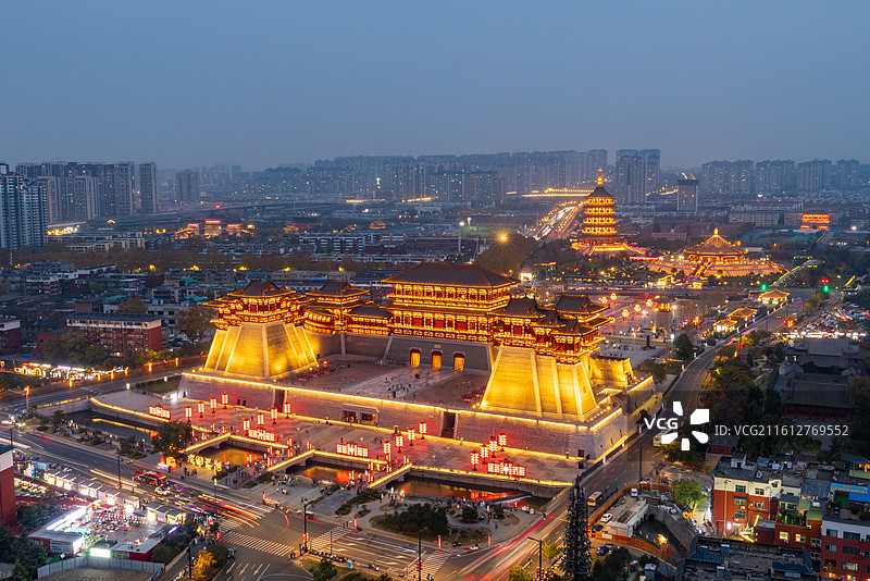 河南省洛阳市应天门建筑灯光秀夜景风光图片素材