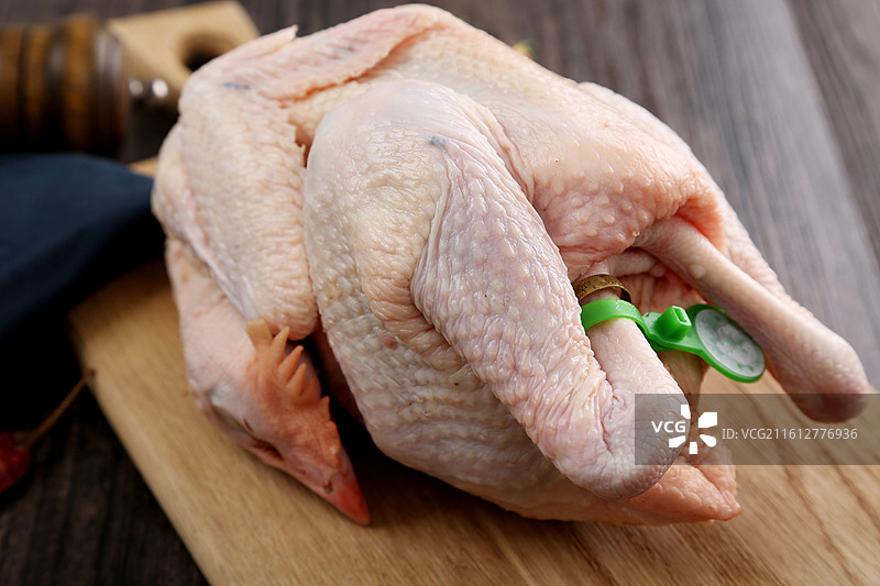 新鲜整只麻鸡图片素材
