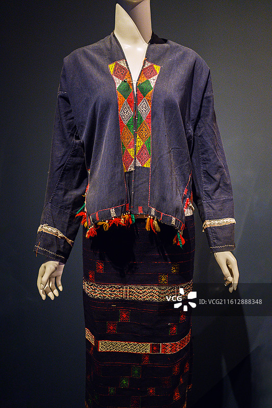 中国工艺美术馆传统服饰刺绣工艺布艺图片素材