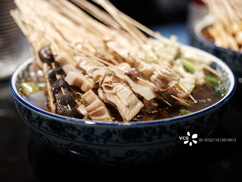 四川特色美食红油钵钵鸡实拍特写图片素材