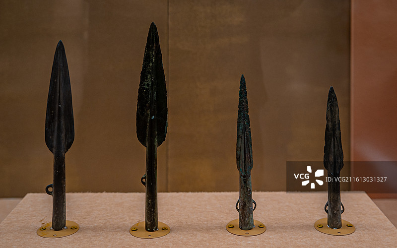 东周 单耳铜矛 双耳铜矛 宁蒗彝族自治县博物馆图片素材