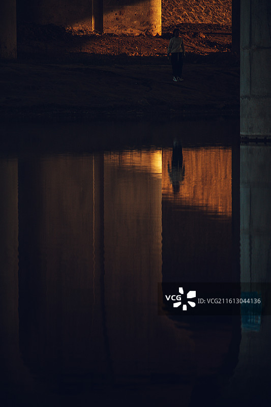 倒影 水波纹 桥梁 树影 光影 意境 贾鲁河图片素材