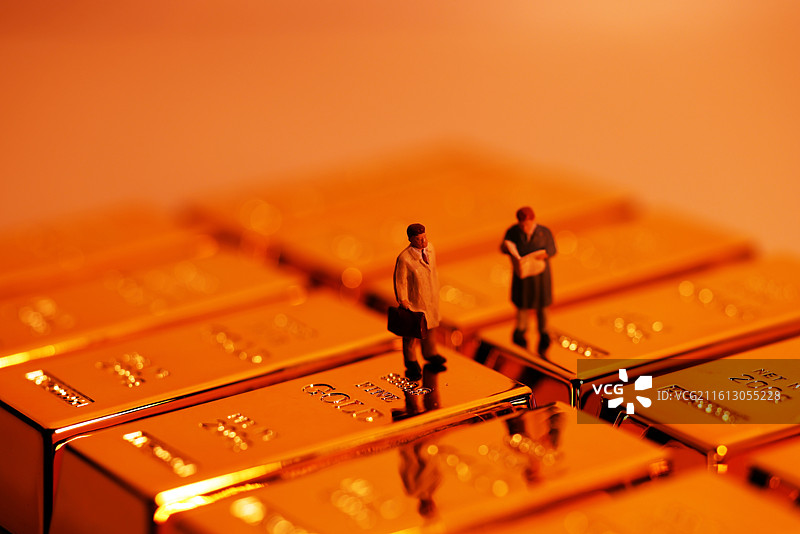 黄金投资回报概念：现货黄金 黄金价格 黄金投资 黄金市场图片素材