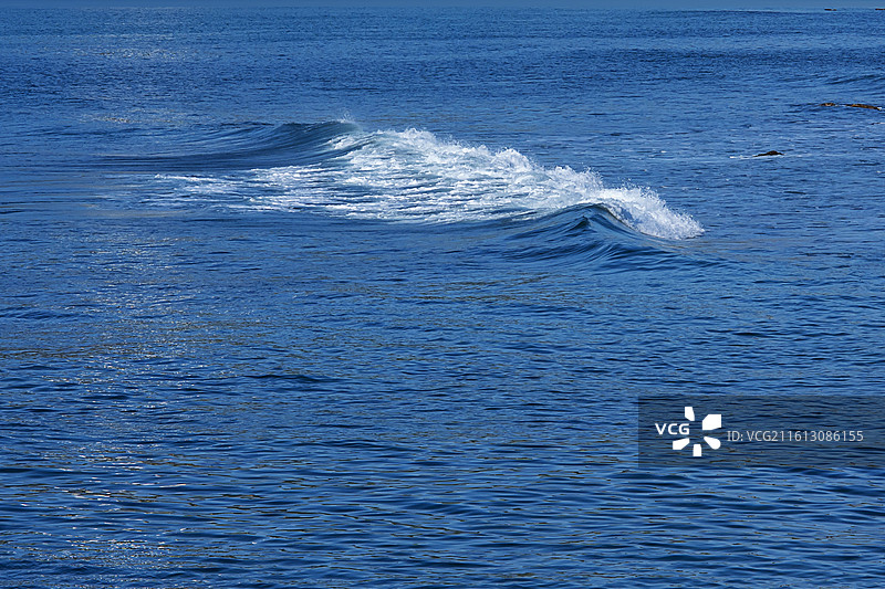 海南省陵水县清水湾海浪图片素材