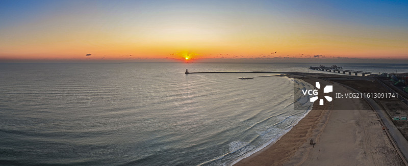 新年第一缕晨曦——日照海龙湾的冬日诗篇图片素材