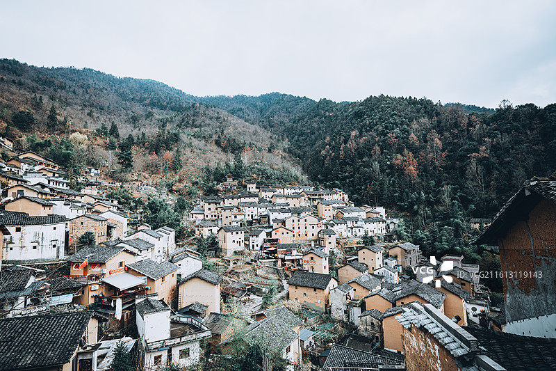 黄山阳产土楼风光图片素材