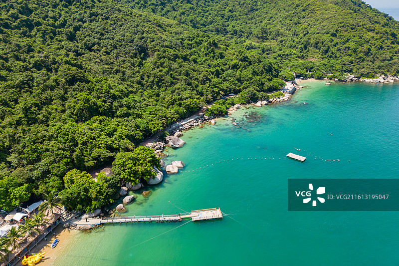 广东省深圳市鹅公湾自然风光航拍图片素材