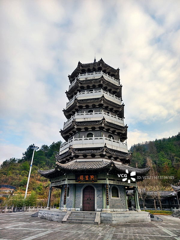 贵州都匀茶博园仰望塔图片素材