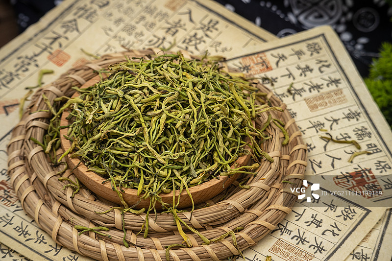 东方传统药食同源中药材金银花图片素材