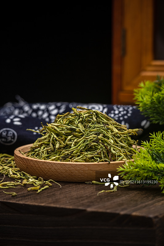 东方传统药食同源中药材金银花图片素材