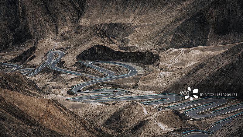 新疆·帕米尔高原·盘龙古道图片素材