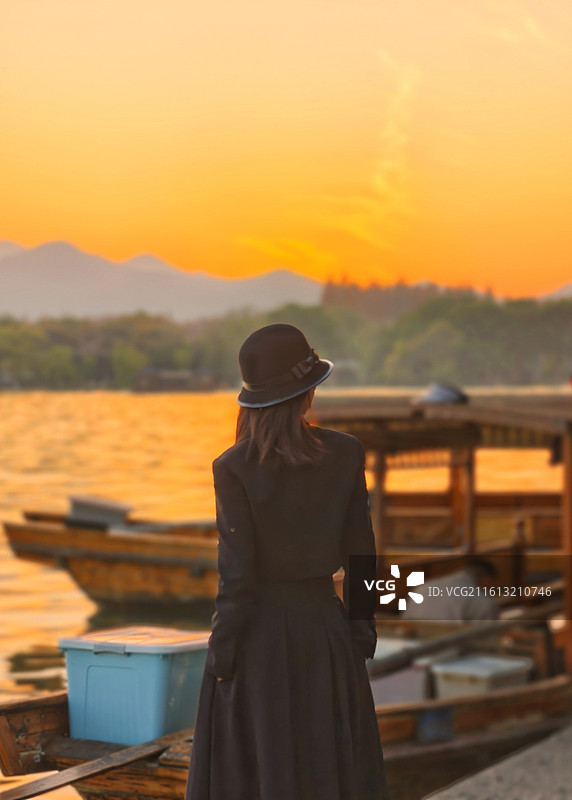 夕阳西下图片素材