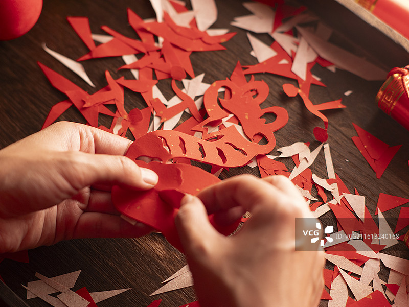 春节剪纸剪窗花红纸图片素材