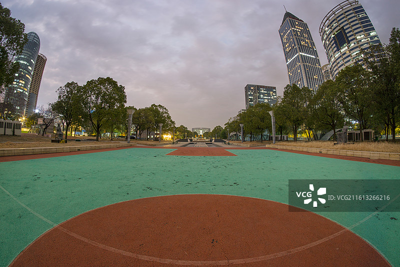 南通市CBD中央公园夜景图片素材