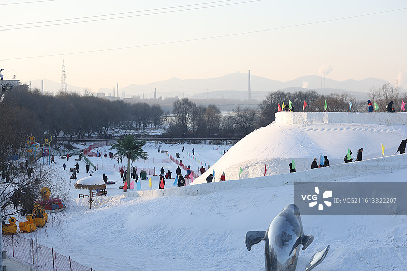 悦江滩冬季冰雪乐园，雪雕，滑雪，雪城堡，小三亚，长白岛，吉林市，冬季，图片素材