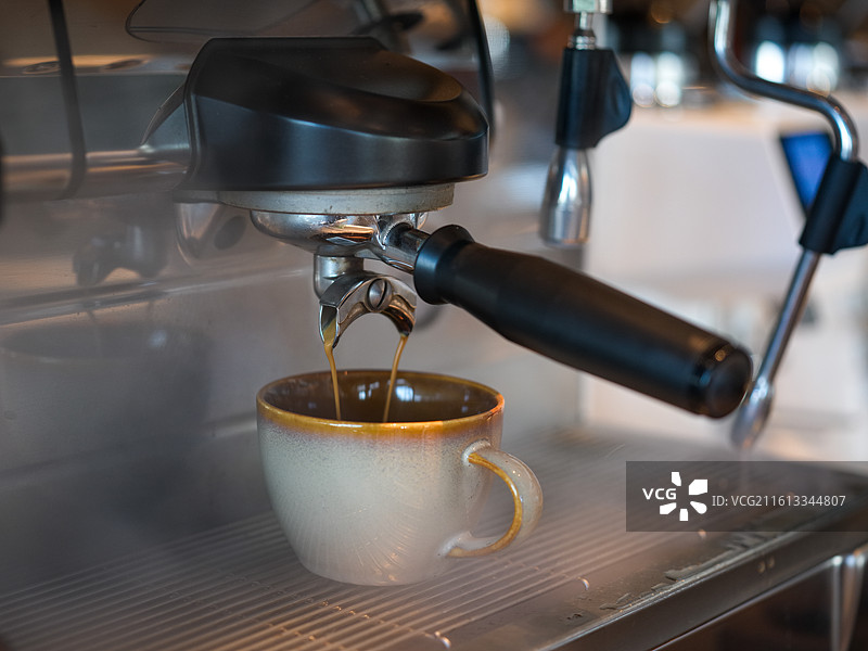 咖啡机制作咖啡过程图片素材