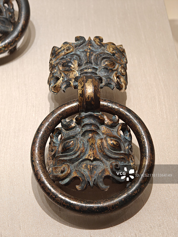 国家博物馆，遇见考烈王，安徽淮南武王墩一号墓，战国，青铜鼓环图片素材