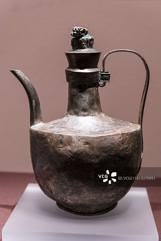 银执壶 北宋时期 易县博物馆藏 北京通州大运河博物馆“宋韵辽风”易县大北城宋辽金银器窖藏展图片素材