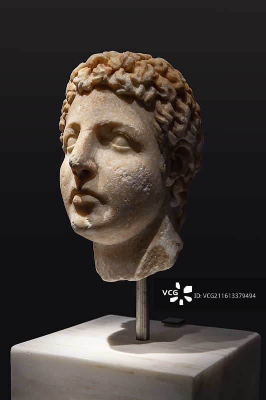故宫-代达罗斯-希腊克里特岛的神话-兄弟大理石头像-公元前1世纪-希腊伊拉克利翁考古博物馆藏图片素材