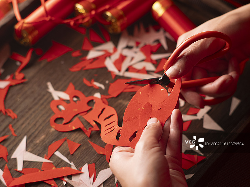 春节剪纸剪窗花红纸图片素材