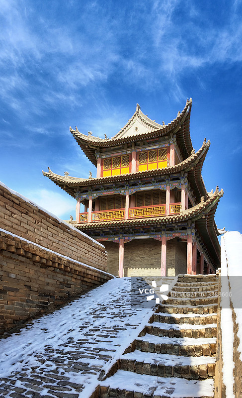 中国甘肃嘉峪关城楼冬季雪景图片素材