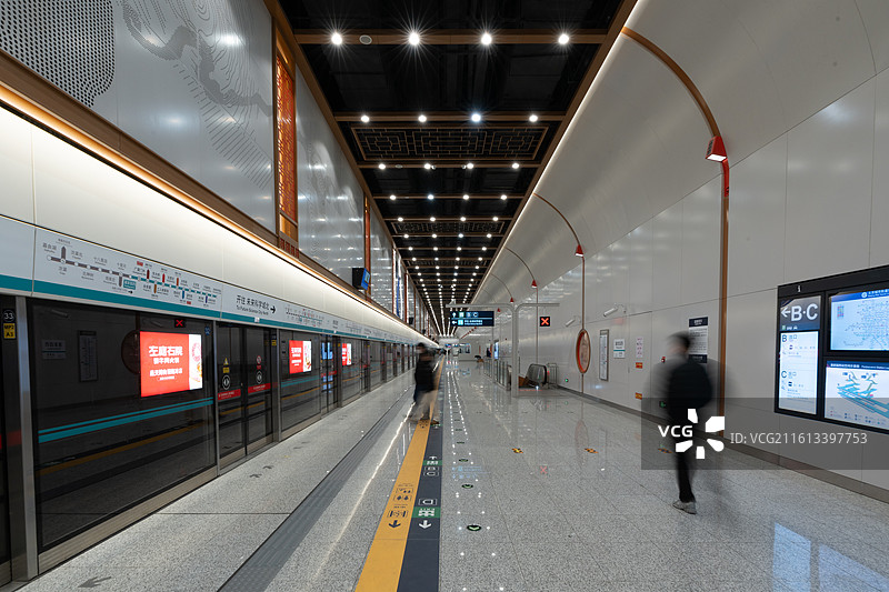 北京地铁17号线 潘家园西站图片素材