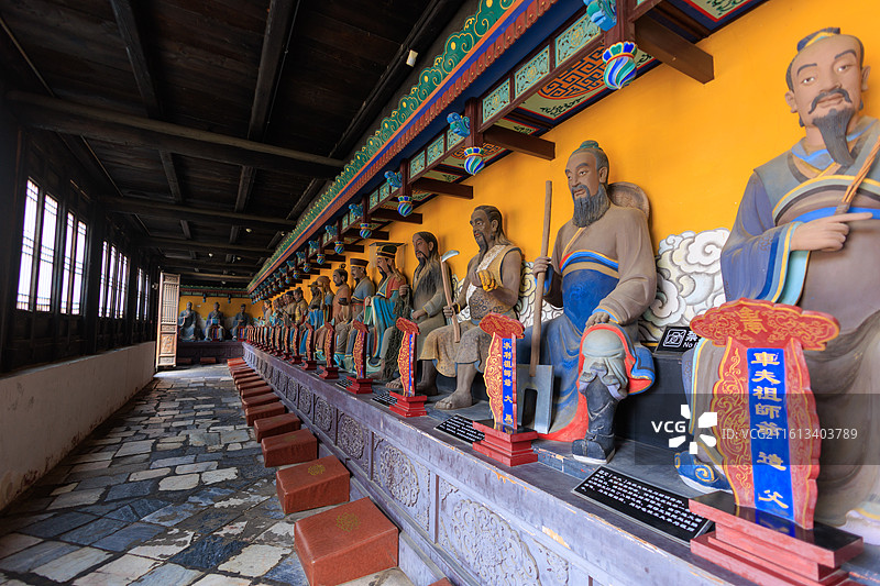 河南南阳  赊店古镇 社旗山陕会馆  七十二行祖师堂  雕像 明清建筑风格图片素材