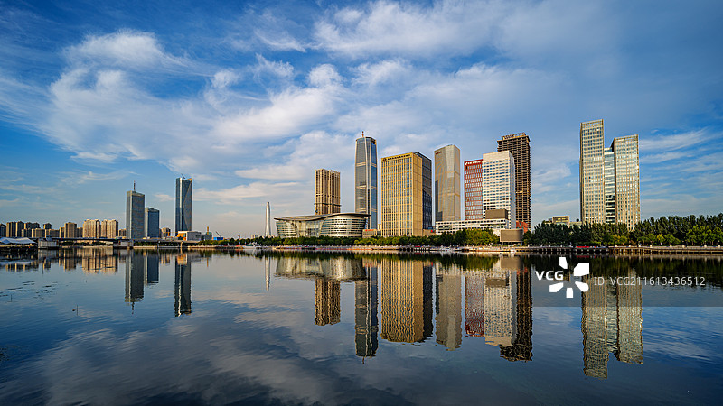 天津市滨海新区于家堡响螺湾城市天际线图片素材