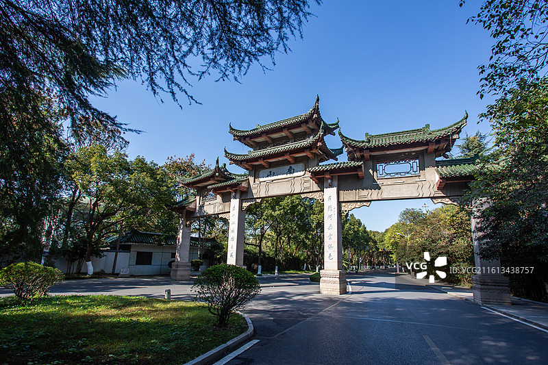 江苏省镇江市南山风景名胜区——南山牌楼图片素材