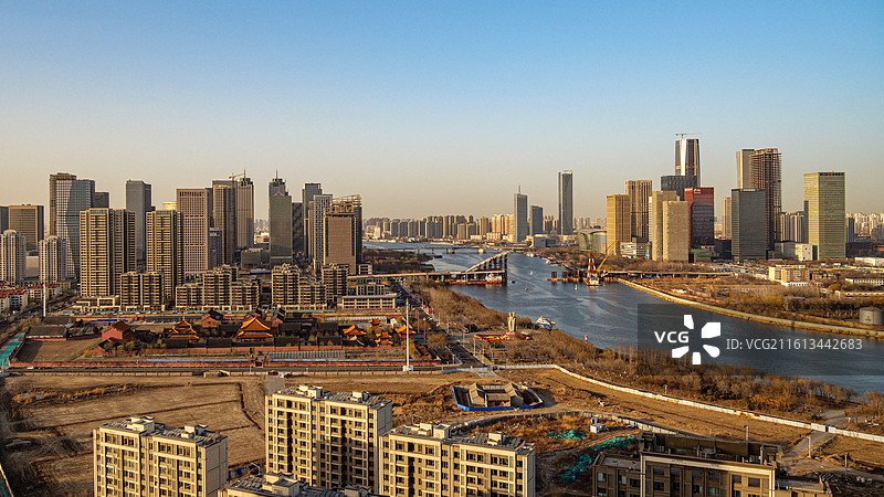 天津市滨海新区于家堡响螺湾城市天际线图片素材