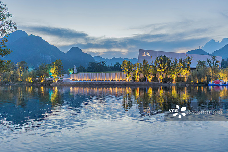 湘西边城清水江河畔黄昏山水美景图片素材