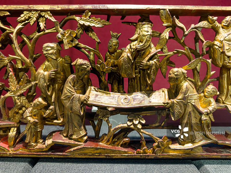 福建省博物院藏清金漆木雕五老观太极图屏风构件图片素材