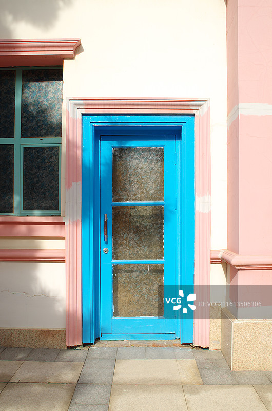 沈阳方特欢乐世界户外房门特写，城市建筑素材图片素材