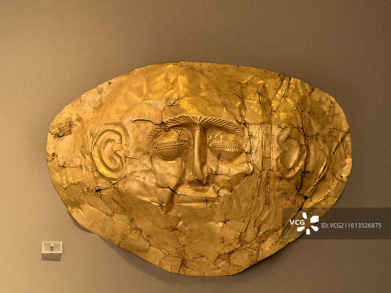 希腊雅典～国立博物馆-金属板金制死亡面具图片素材