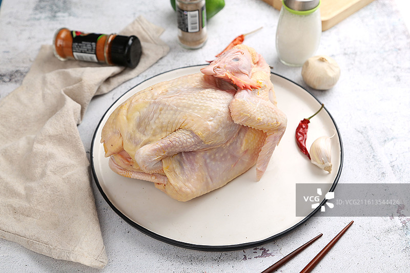 新鲜整只生鸡图片素材