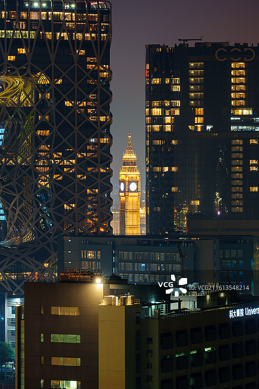 澳门路氹夜景与伦敦人大苯钟图片素材