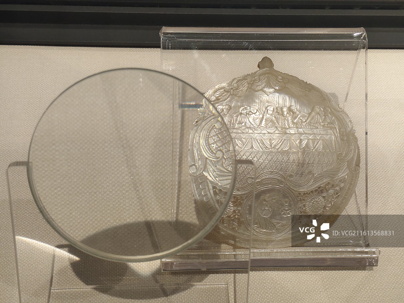 广州十三行博物馆-各类古董，历史文物，艺术品，木制家具，广绣展品。图片素材