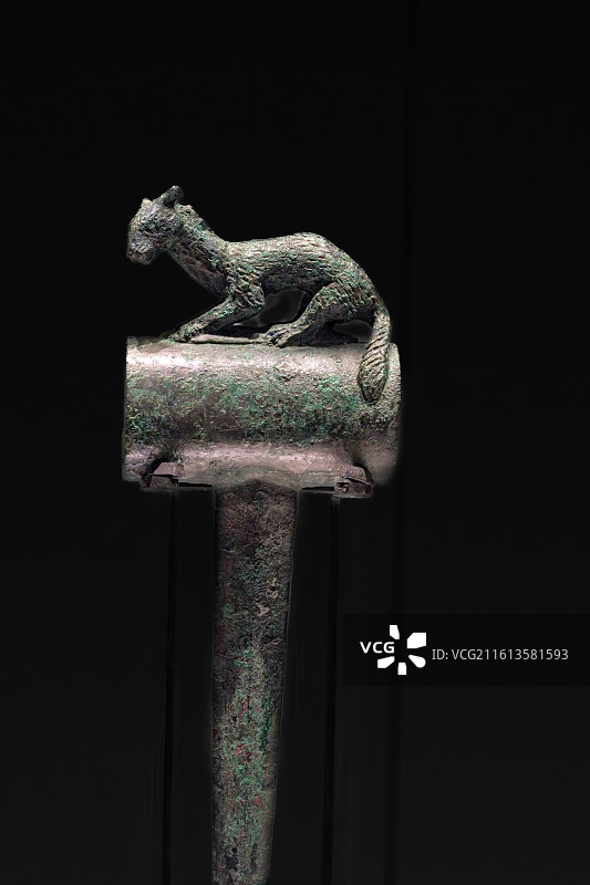 立兽铜啄_西汉_云南省博物馆_苏州博物馆_铸河山_中国青铜时代的兵器展图片素材